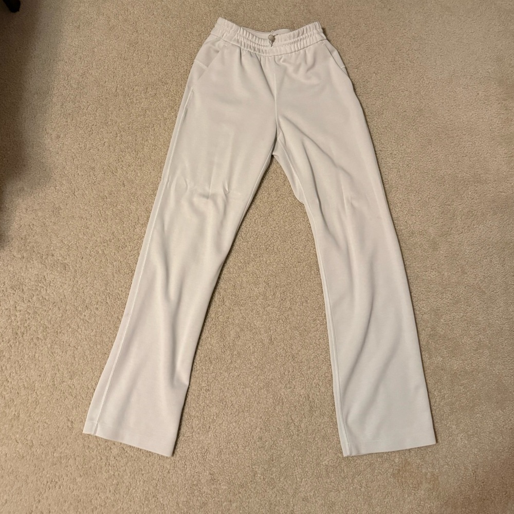Lululemon soft stream pants in bone